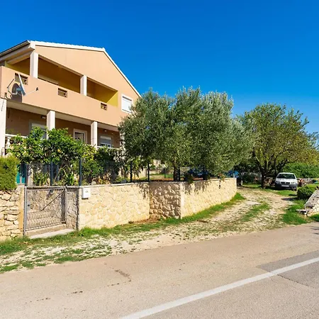 2 Bedroom In Holiday home