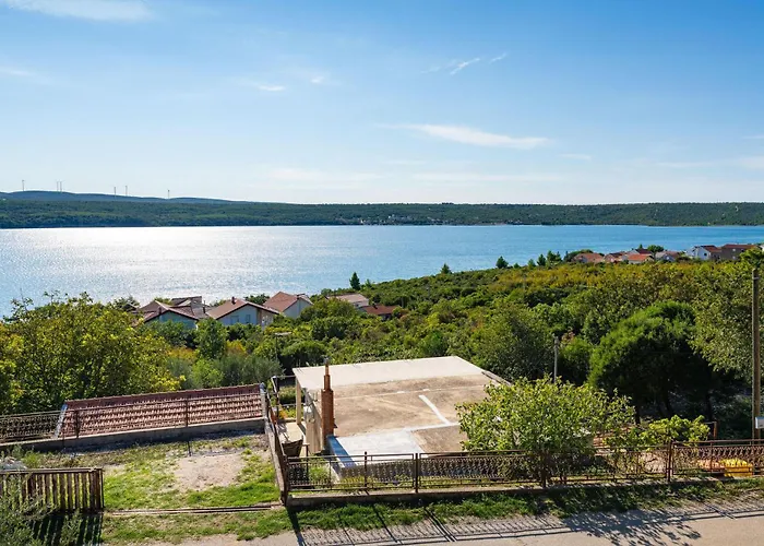 Semesterbostad With Sea View 181