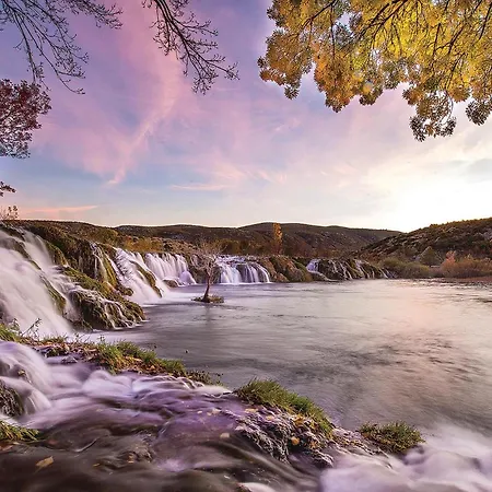 Dom wakacyjny With Sea View 181 *